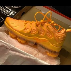 Nike Air VaporMax Plus Orange (W)